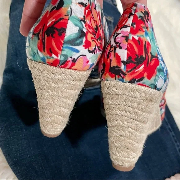 Floral Kelly & Katie Wedges - lightly worn - 6.5 - Picture 5 of 7